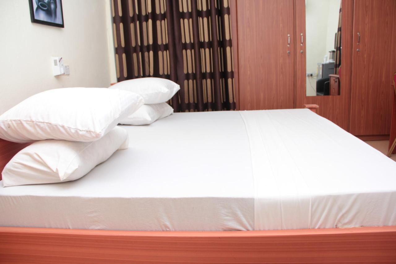 Nbangba Hotel Techiman Extérieur photo