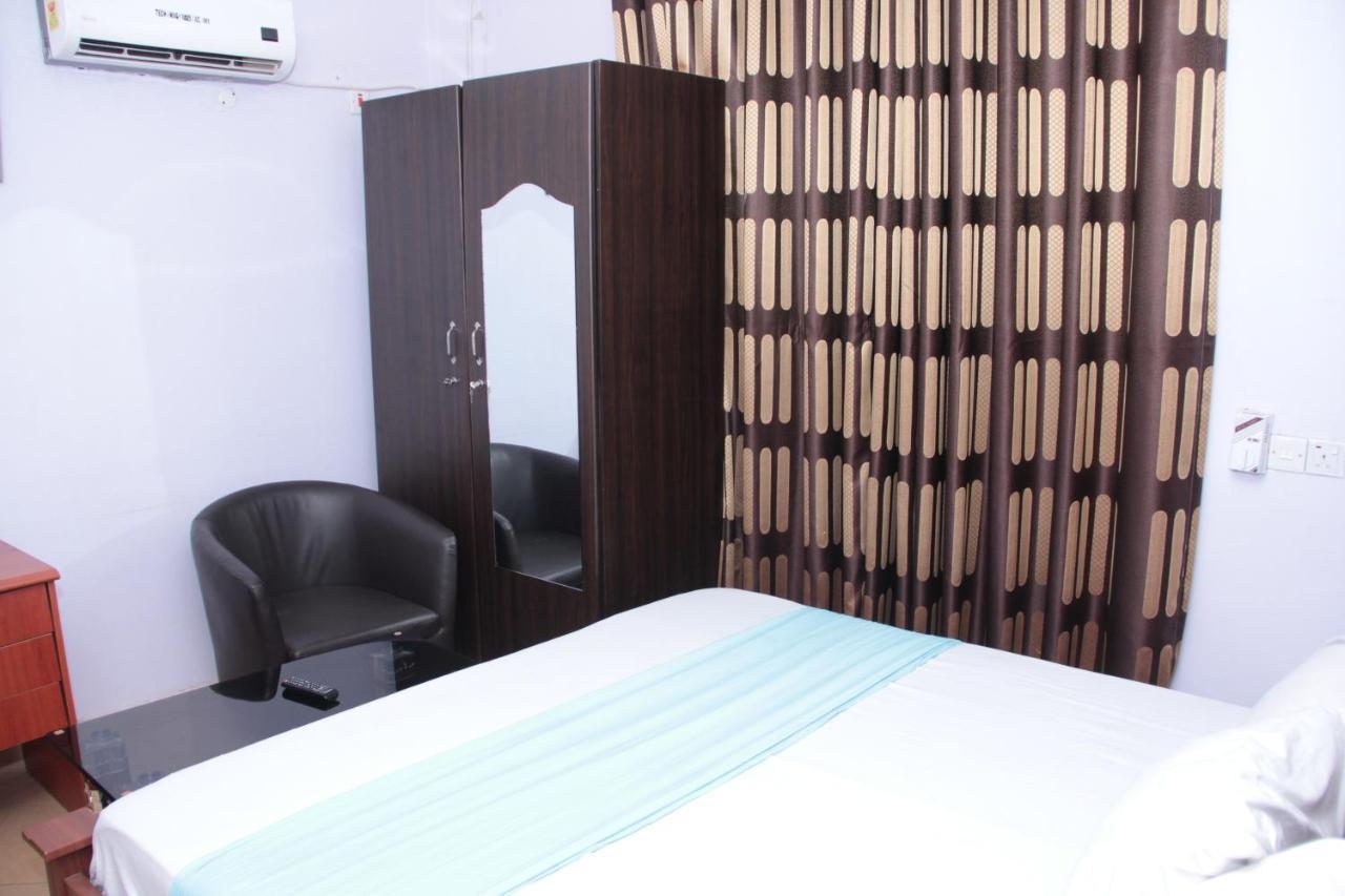 Nbangba Hotel Techiman Extérieur photo